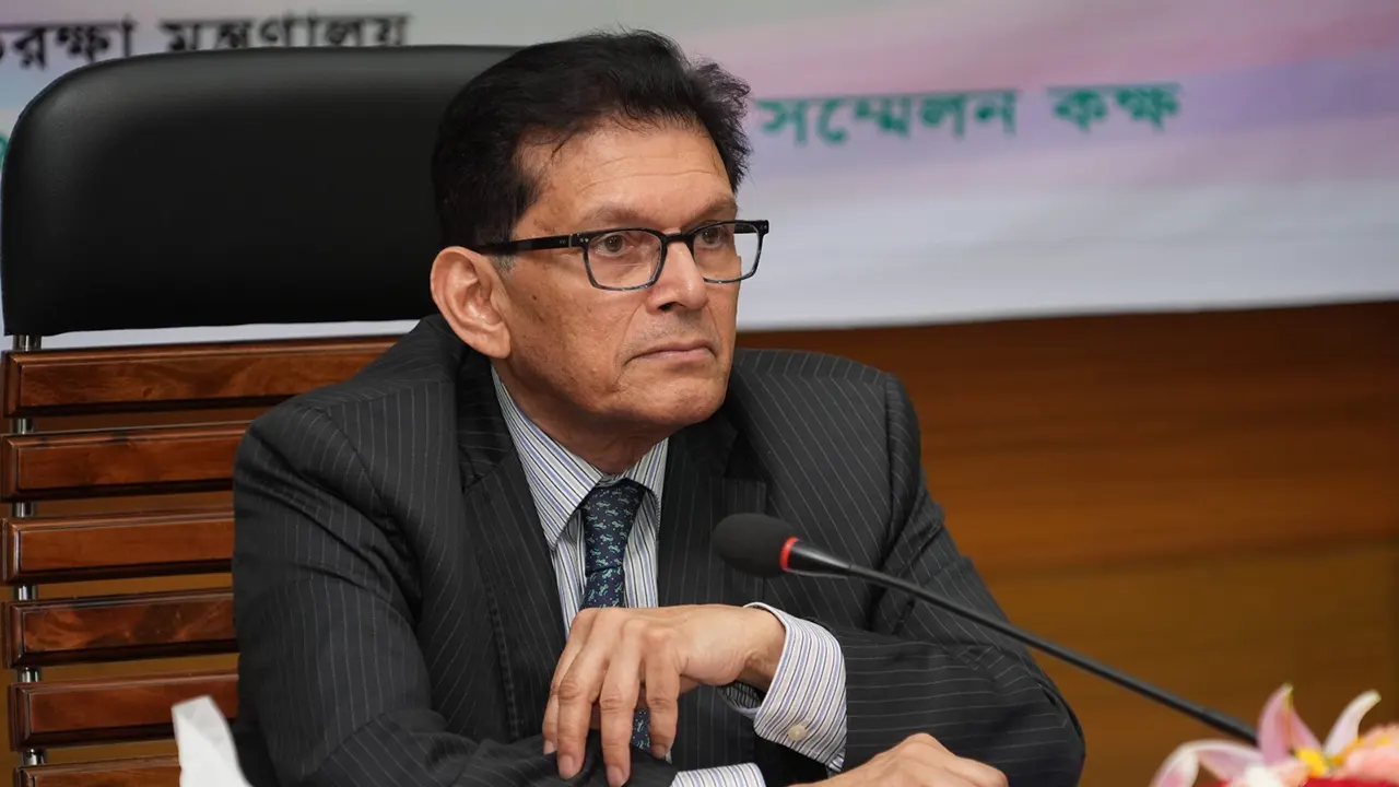 বিএনপি সরকারের মন্ত্রিসভায় চমক: পররাষ্ট্রমন্ত্রী হতে পারেন খলিলুর রহমান